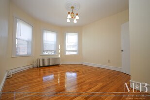 110 Murdock St, Unit 3 in Boston, MA - Building Photo