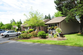 Craigmont Apartments in Lake Stevens, WA - Building Photo - Building Photo