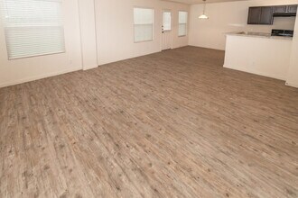 8619 Tesoro Hills in San Antonio, TX - Building Photo - Building Photo