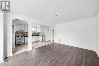 17 Pleasant Ave in Toronto, ON - Building Photo - Building Photo