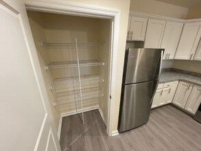 192 Erie Blvd-Unit -703 in Schenectady, NY - Building Photo - Building Photo
