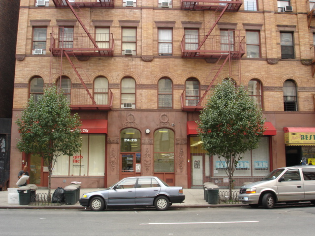 214-216 W 116th St in New York, NY - Foto de edificio