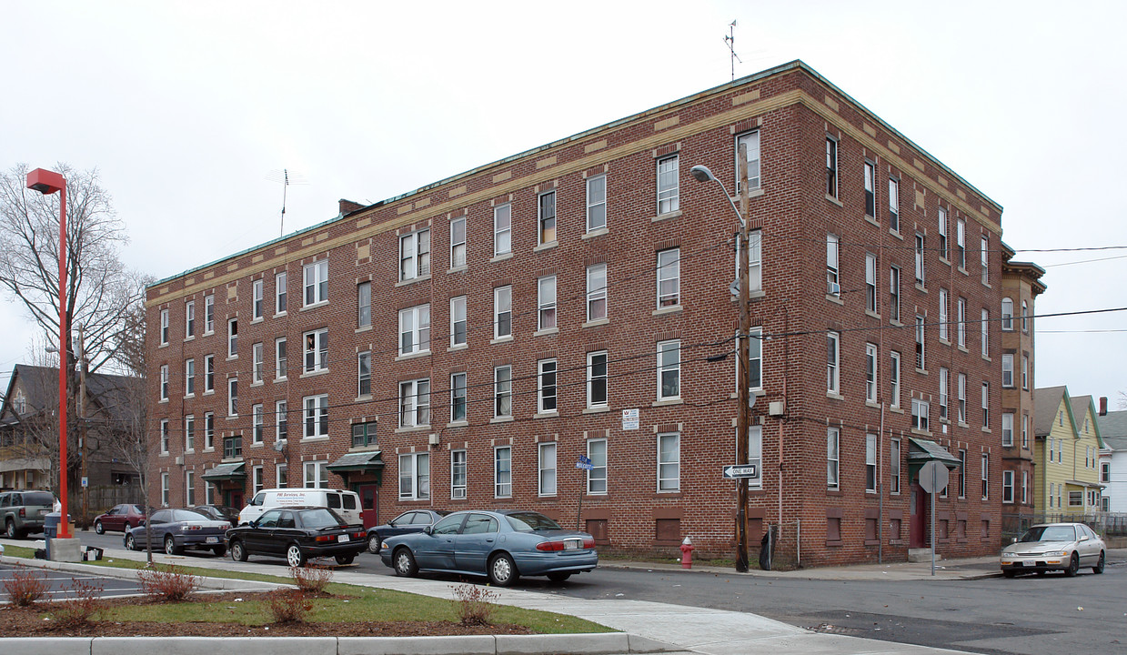 5-9 Wolcott St in Holyoke, MA - Building Photo