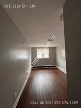 90 E 21st St in Bayonne, NJ - Building Photo - Building Photo