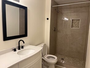 10134 Kirkglen Dr in Houston, TX - Building Photo - Building Photo