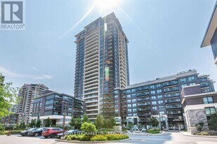 15 Water Walk Dr in Markham, ON - Building Photo
