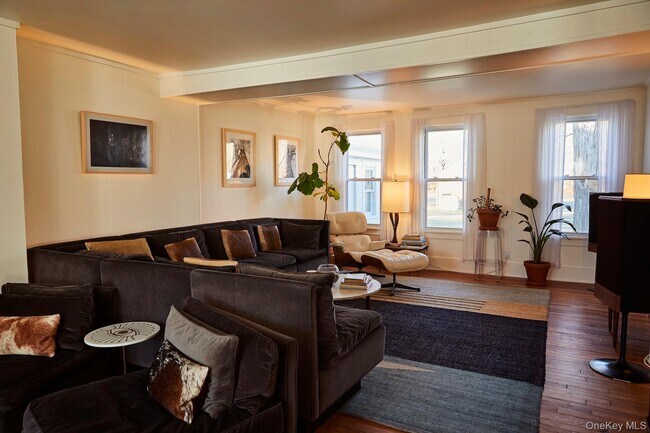 789 Salisbury Turnpike in Red Hook, NY - Building Photo - Building Photo