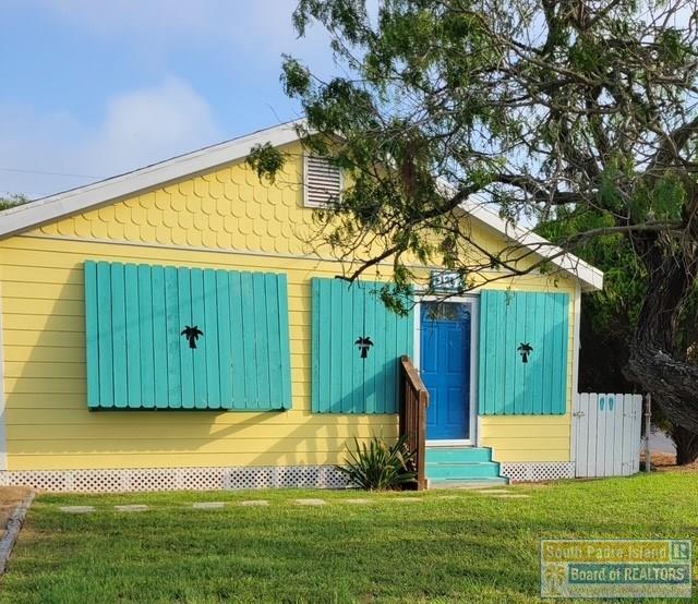 121 E Monroe St in Port Isabel, TX - Building Photo - Building Photo
