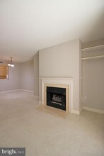 1045 N Utah St in Arlington, VA - Building Photo - Building Photo