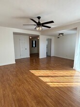 6220 Hungerford St in Lakewood, CA - Building Photo - Building Photo