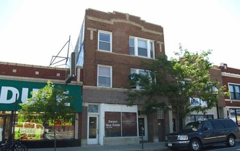 5507 N Clark St in Chicago, IL - Building Photo - Building Photo