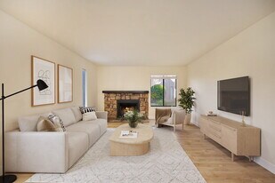7711 Juan Way in Fair Oaks, CA - Building Photo