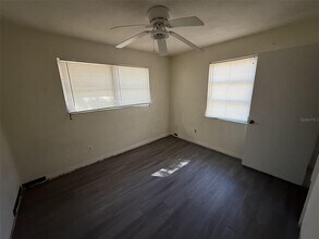 1423 NW 6th Ave in Gainesville, FL - Building Photo - Building Photo