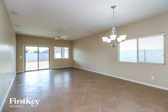 625 W Mangrove Rd in San Tan Valley, AZ - Foto de edificio - Building Photo