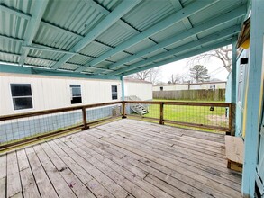 310 Paddock St in Willis, TX - Building Photo - Building Photo