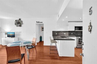 4010 Meridian Ave in Miami Beach, FL - Building Photo - Building Photo