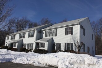 Ambleside Apartments in Westbrook, CT - Building Photo - Building Photo