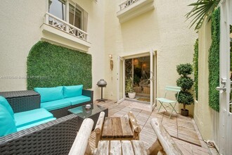 100 Jefferson Ave in Miami Beach, FL - Foto de edificio - Building Photo