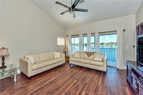 541 Windsor Sq-Unit -9-201 in Naples, FL - Building Photo - Building Photo