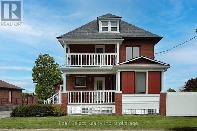 property at 286 Tracy St