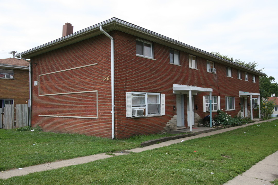 136-146 N Ohio St in Aurora, IL - Foto de edificio