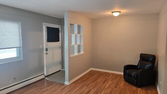 705 E Bennett Ave, Unit 751 in Ferndale, MI - Building Photo