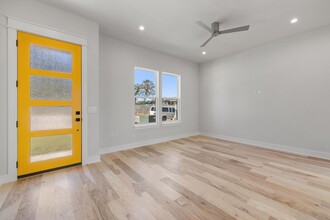 6305 Friendswood Dr-Unit -Unit 1 in Austin, TX - Building Photo - Building Photo