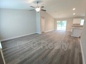 8140 N Elkcam Blvd in Citrus Springs, FL - Building Photo - Building Photo