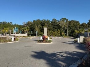 8401 Retrograde Rd in Jacksonville, FL - Building Photo - Building Photo