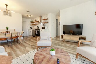 9512 18th Bay St in Norfolk, VA - Building Photo - Building Photo