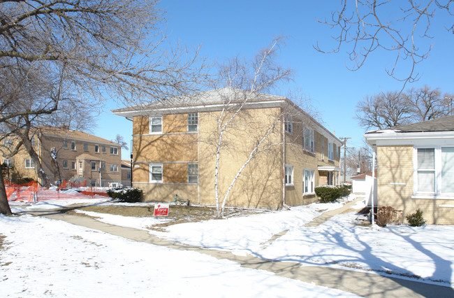 9640 Pacific Ave in Franklin Park, IL - Foto de edificio - Building Photo