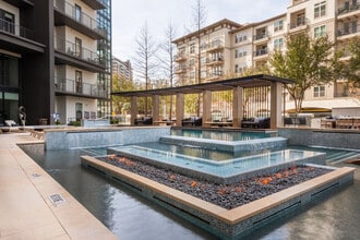 The Taylor in Dallas, TX - Building Photo - Building Photo