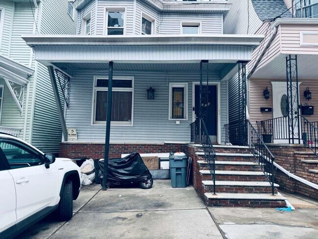 134 Kensington Ave in Jersey City, NJ - Building Photo - Building Photo