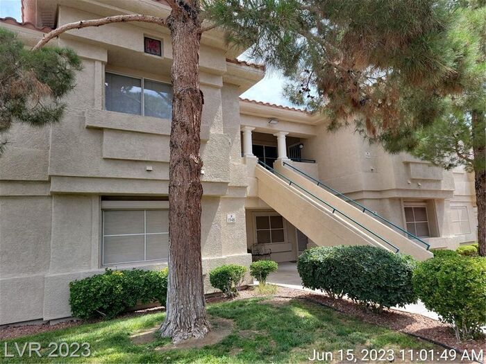 1554 Dallas Terrace in Henderson, NV - Foto de edificio