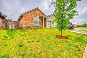 2204 Alameda Park Dr in Norman, OK - Building Photo - Building Photo