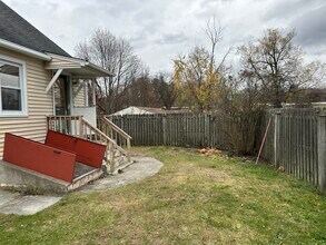 98 Wooster St in Bethel, CT - Building Photo - Building Photo