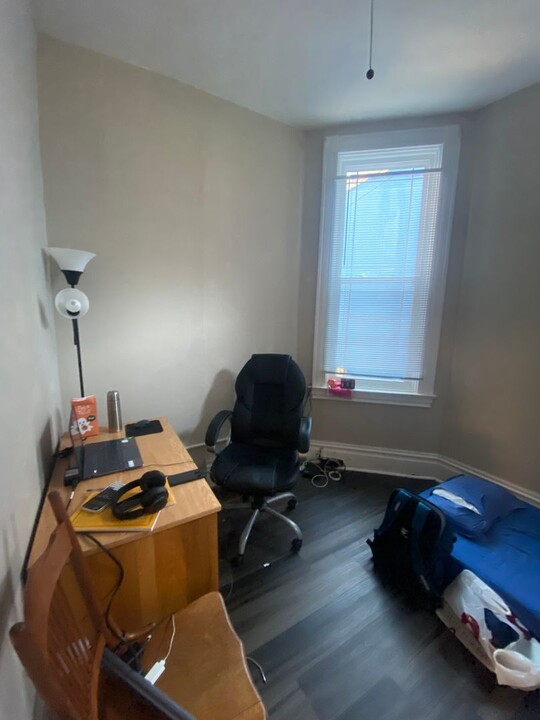 275 N Dithridge St in Pittsburgh, PA - Building Photo