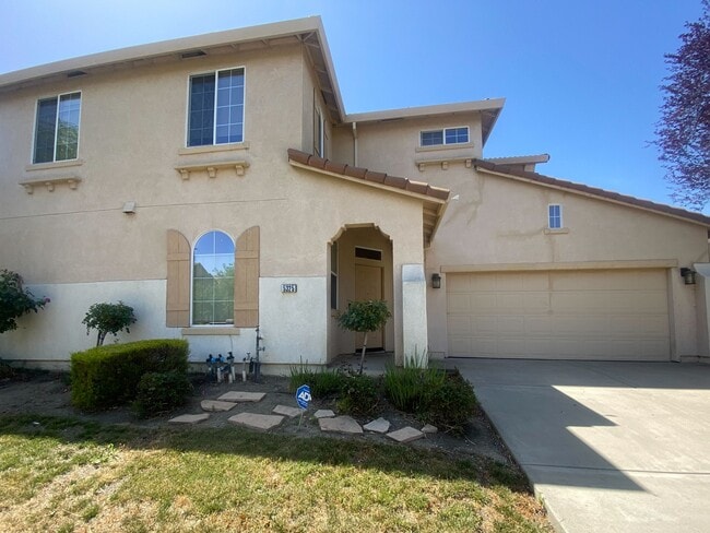 property at 5325 Dunlay Dr