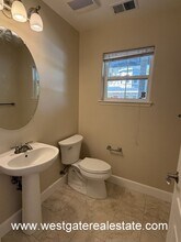 415 Matteri Cir in Cotati, CA - Building Photo - Building Photo