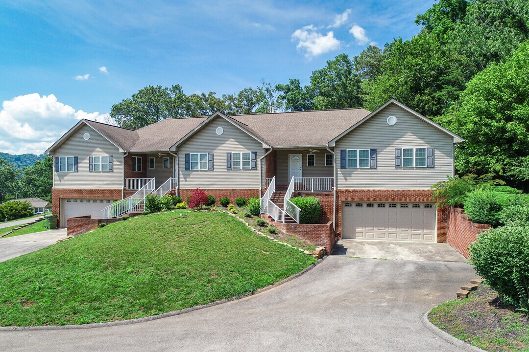 710 Forest Dr in Morristown, TN - Building Photo