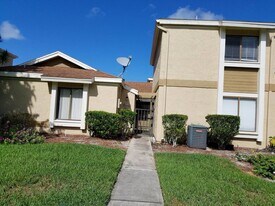 1001 Abada Ct NE in Palm Bay, FL - Building Photo