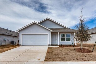 7917 Gilbert St in McKinney, TX - Building Photo