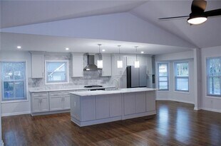 1157 Mountain Springs Dr in Kennesaw, GA - Building Photo