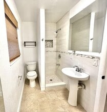 437 W Rambling Dr in Wellington, FL - Building Photo - Building Photo