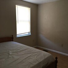 308 York Way in Pittsburgh, PA - Building Photo - Building Photo