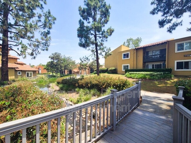 17105 W Bernardo Dr in San Diego, CA - Building Photo - Building Photo