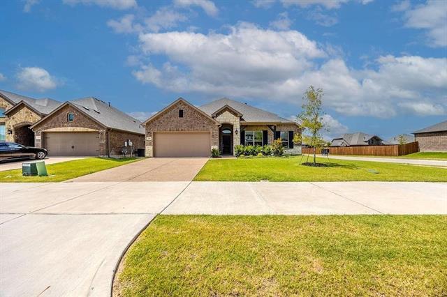 property at 2916 Bobcat Dr