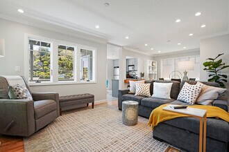 503 North St in Sausalito, CA - Foto de edificio - Building Photo