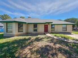 15 Jasman Rd in Edinburg, TX - Building Photo
