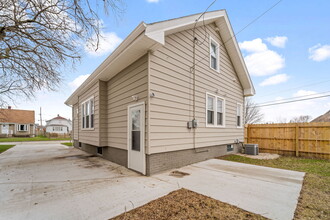1528 Rosalind Ave in Mount Pleasant, WI - Building Photo - Building Photo